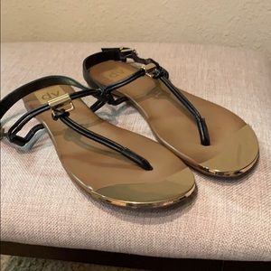 Women’s DV sandals